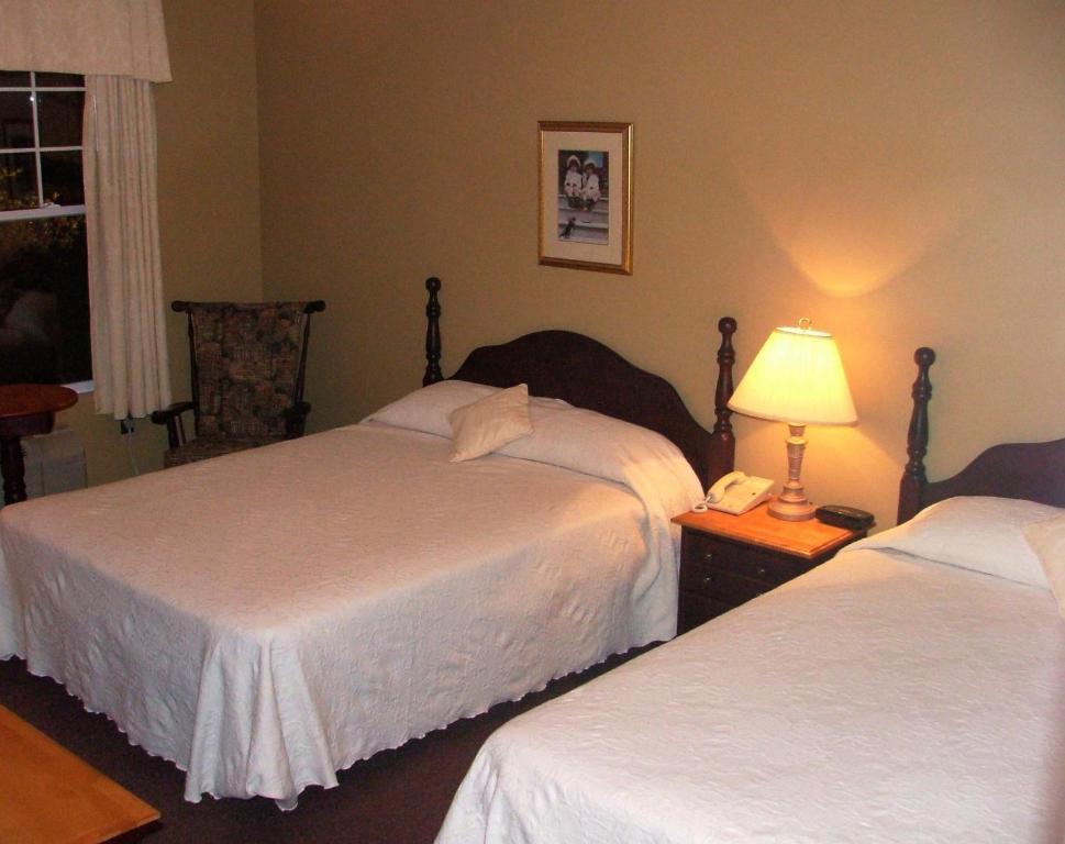 Lynwood Inn Baddeck Inlet Стая снимка