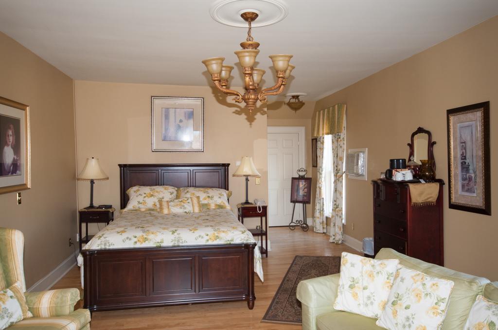 Lynwood Inn Baddeck Inlet Екстериор снимка