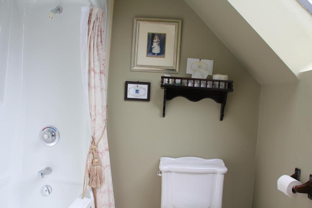 Lynwood Inn Baddeck Inlet Екстериор снимка