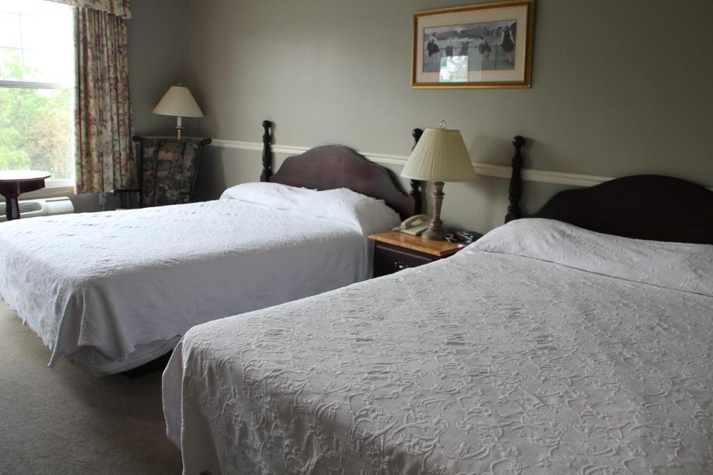 Lynwood Inn Baddeck Inlet Стая снимка