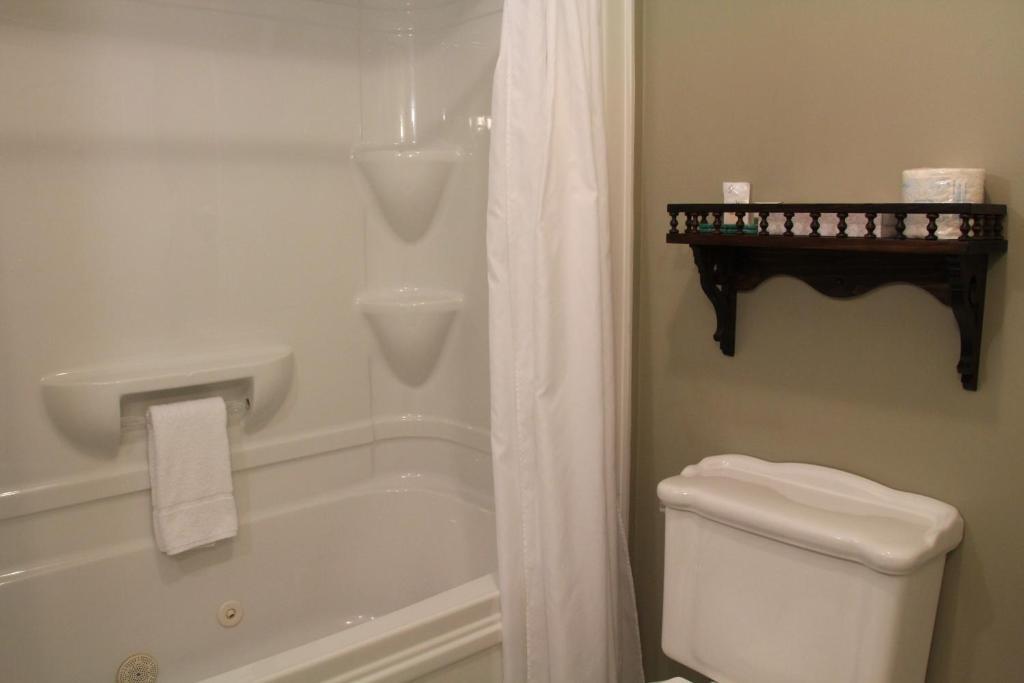 Lynwood Inn Baddeck Inlet Стая снимка
