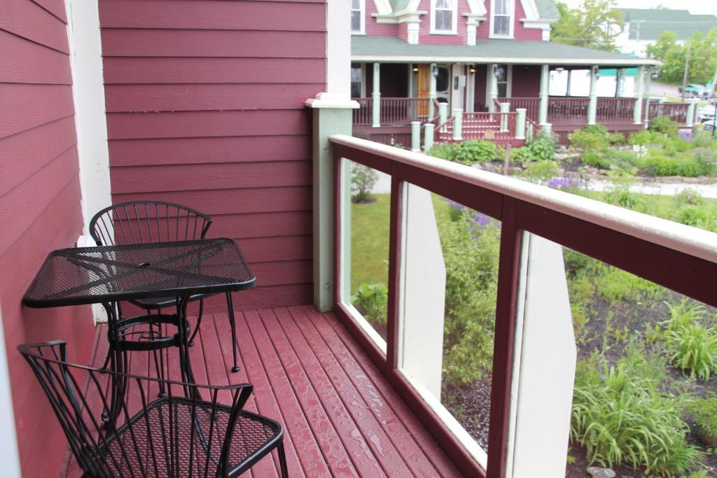 Lynwood Inn Baddeck Inlet Стая снимка