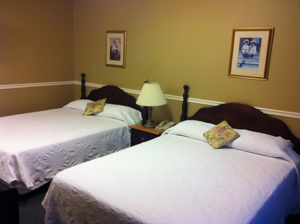 Lynwood Inn Baddeck Inlet Екстериор снимка